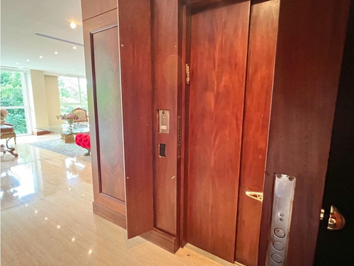En Venta Lujoso Apartamento En Sebucán. Sucre - Caracas