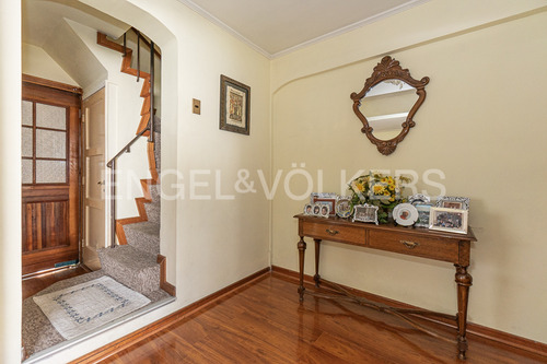 Casa 2 Pisos 2d + Servicios Sucre/lyon