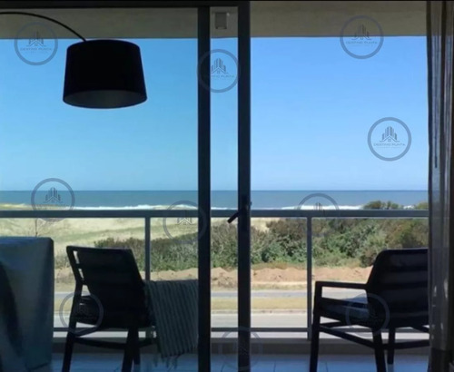 Apartamento De 3 Dormitorios En Venta Primera Línea Del Mar, Playa Brava Punta Del Este