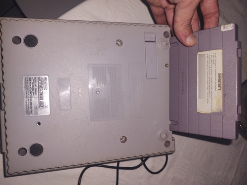 Super Nintendo Com 1 Controle E Super Mario World Original Cinza (Recondicionado)
