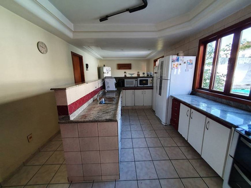 Imagem 20 de 24 de Casa De Dois Pavimentos Com Excelente Planta Em Num Dos Bairros Mais Tranquilos De Vitória - Es - So0002_imv