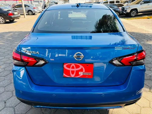 Nissan Versa Advance Cvt