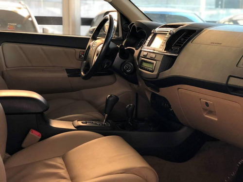 Toyota Hilux Sw4 Srv 4x4 At