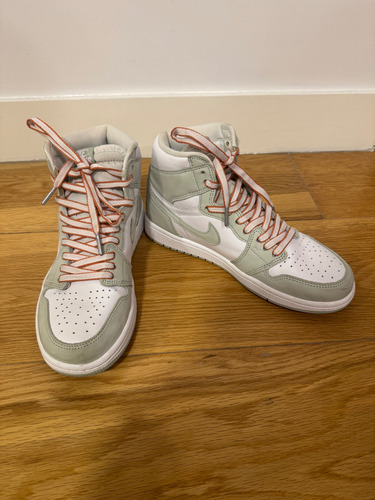 Zapatillas Nike Jordan Retro Mujer (Usado)