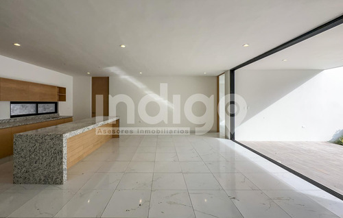 Casa En Venta En Mérida En Privada Parque Natura, Sitpach