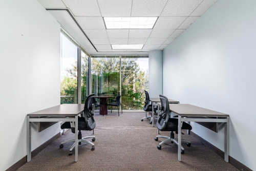 Renta De Oficina Privada Para 3 Personas En Regus Convention Center