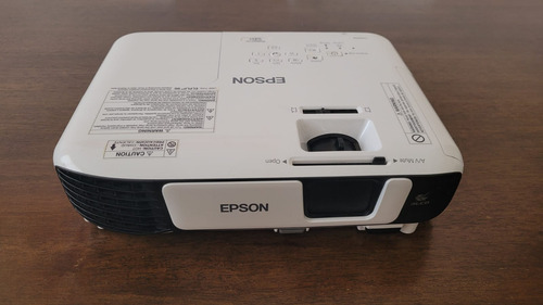 Proyector Epson Powerlite S41+ 3300 Lumen Svga Hdmi Usb (Usado)