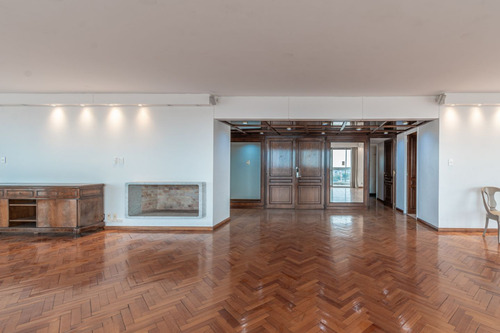 Exclusivo Piso - Torre Categoria - Segur. 24 Hs - 2 Cocheras