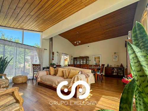Se Vende Casa Muy Bien Conectada En Quilpué
