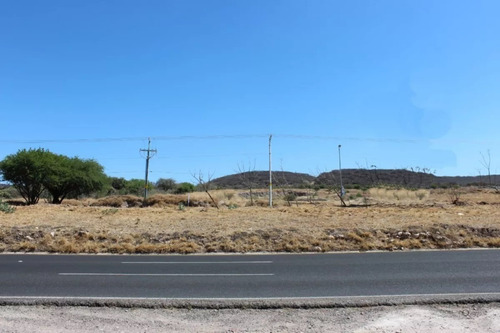 Terreno En Venta Sobre Anillo Vial Fray Junipero Serra Queretaro Qro.