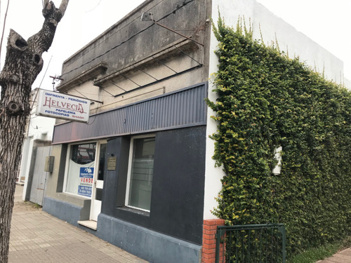 Local Comercial En El Centro De Nueva Helvecia