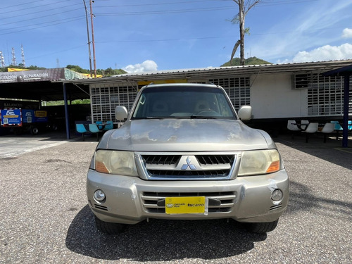 Mitsubishi Montero