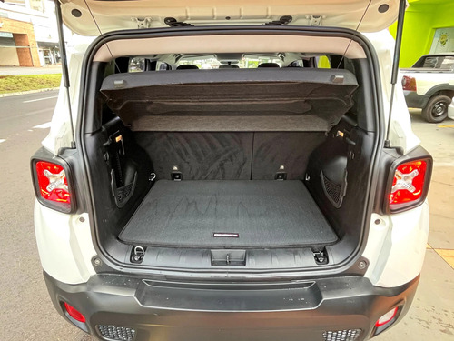 Jeep Renegade 1.8 16V FLEX SPORT 4P AUTOMÁTICO