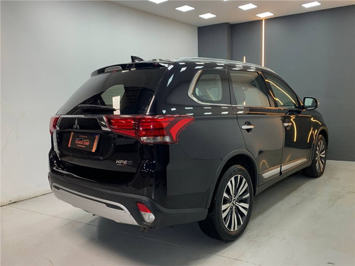 Mitsubishi Outlander 2.2 MIVEC DI-D DIESEL HPE-S AWD AUTOMÁTICO