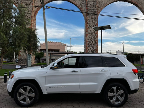 Imagen 2 de 15 de Jeep Grand Cherokee Blanca Límited Lujo Navi 2015 At Dakkar