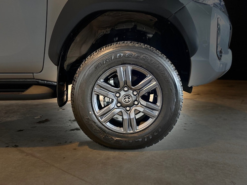 Imagen 10 de 14 de Toyota Hilux Srv 2.8 Tdi 4x4 At Accesorios Vehiculosdeloeste