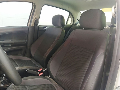 Imagem 5 de 14 de Volkswagen Voyage 1.6 Msi Totalflex Trendline 4p Manual