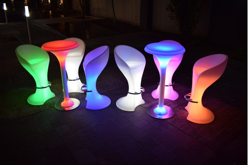 Imagen 7 de 10 de Alquiler De Barra De Tragos Led, Living, Pista Led, Sillones