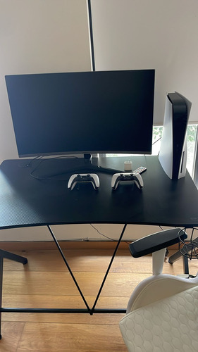 Playstation 5, Pantalla Curva 32 , Mesa Y Silla Gamer