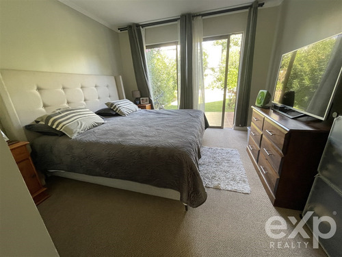 Casa En Venta De 4 Dorm. En Colina