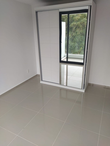 Imagen 12 de 24 de Apartamento En Venta De 2 Dormitorios C/ Cochera En Playa Mansa
