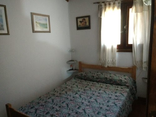 Casa (dúplex) 4amb, Muy Buena Ubicación, Zona Tranquila