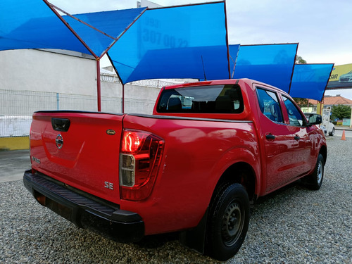 Nissan NP300 2.5 Doble cabina SE paq seguridad