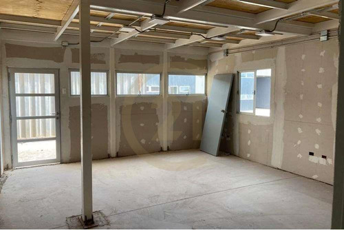 Arriendo De Bodegas Con Oficinas