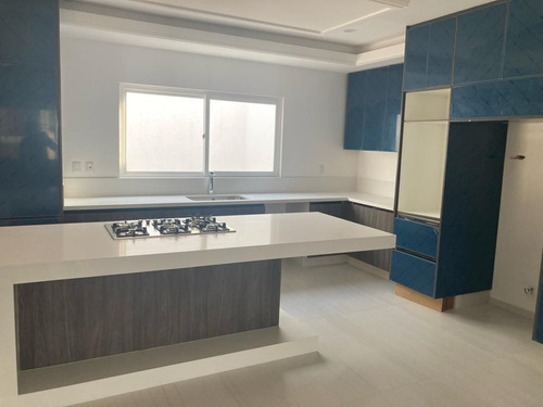 Casa En Venta En Mision San Jerónimo En Queretaro