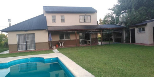 Imagen 7 de 30 de Casa 4 Amb. 2 Plantas, Lote 40x40. Piscina/jardín Bªla Celia