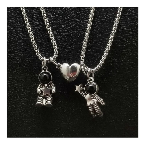Imagen 6 de 6 de Collar Para Parejas Astronautas Corazón