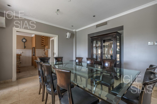 Casa Al Lago En Alquiler Y Venta En Los Castores