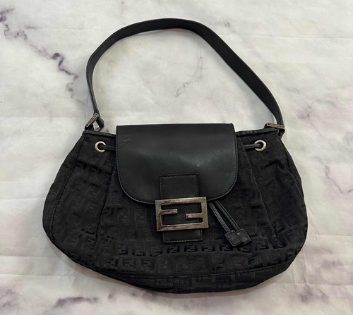 Bolsa Fendi Pequeña Original Color Negro