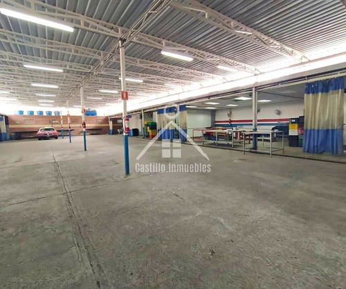 Imagen 2 de 11 de Venta Amplio Galpón 1100mts Santa Mónica