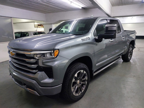 Chevrolet Silverado 5.3 V8 High Country