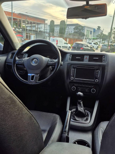 Volkswagen Vento 2.5 Luxury 170cv
