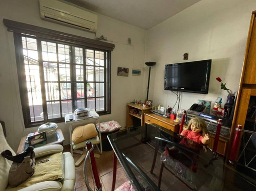 Imagen 6 de 14 de Venta -dpto Tipo Casa Con Cochera Y Patio - Lanús