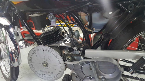 Suzuki Ax 100