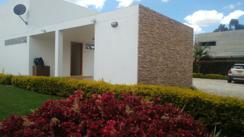 Imagen 25 de 28 de Venta Casa Campestre En Llanogrande Rionegro, 1 Nivel, Moderna