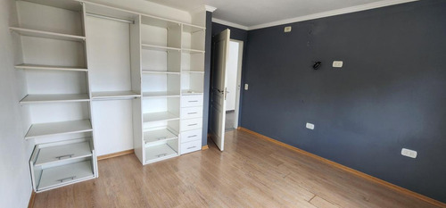 Casa En Venta - 4 Dormitorios 3 Baños - Cochera - 310mts2 - Morón