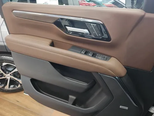 Chevrolet Suburban 6.2 High Country 4X4 At
