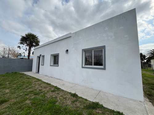 Venta Casa 2 Dormitorios Nueva Helvecia Con Cochera