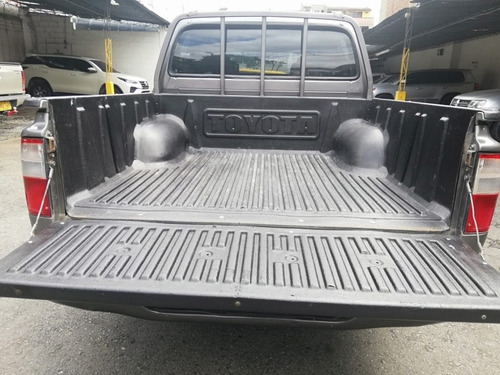 Imagen 11 de 12 de Toyota Hilux 2005 2.4l 4x2