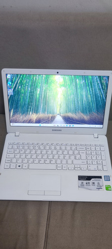 Samsung Gamer Notebook Core I5 + Ssd + Placa De Vídeo 2gb Branco