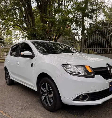 Renault Sandero 1.6 Intens / At