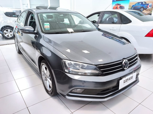 Volkswagen Vento Luxury 2.5 Año 2015 Con 135.000kms