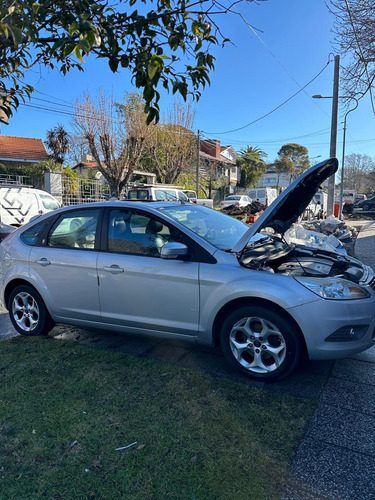 Ford Focus 2 2.0 Ghia At