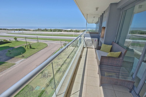 Imagen 2 de 14 de Apartamento En Venta Y Venta Anual - Playa Brava - Punta Del Este
