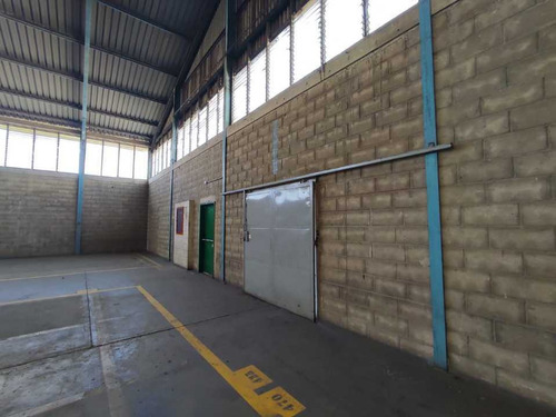 Imagen 8 de 11 de Galpon En Alquiler En Zona Industrial San Vicente 2