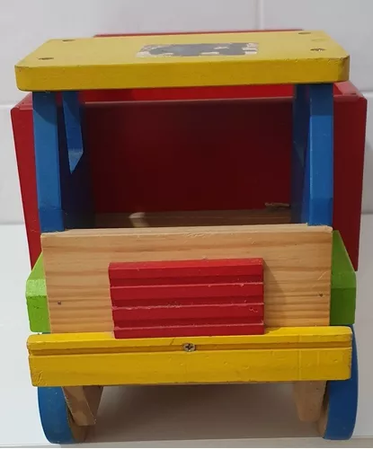 Brinquedo de Madeira - Caminhão com Caçamba - Woodtoys - Ioiô de Pano  Brinquedos Educativos